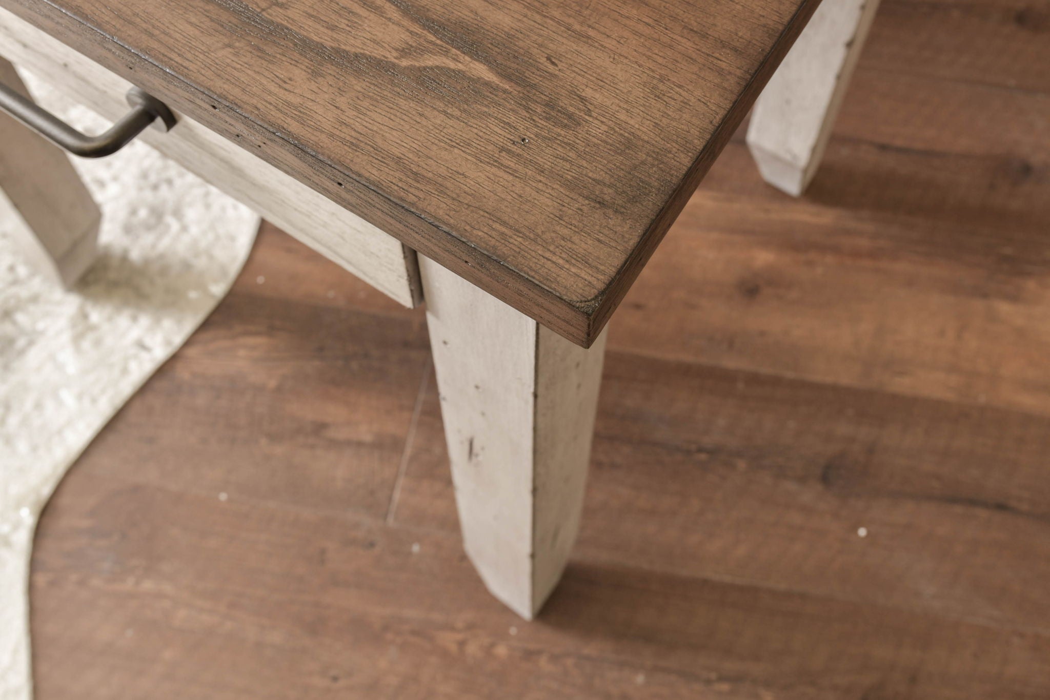 Bear Creek - Table Set