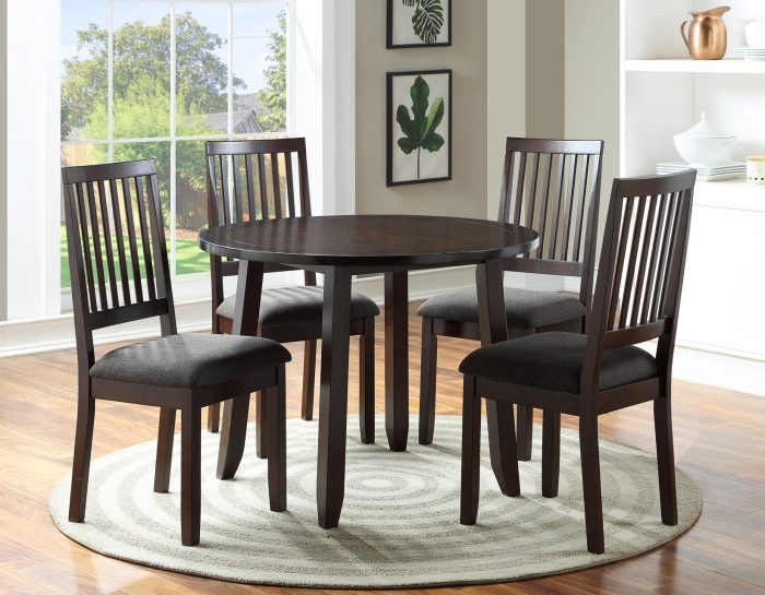 Yorktown 5-Pack 42-inch Round Dining (Table & 4 Side Chairs)