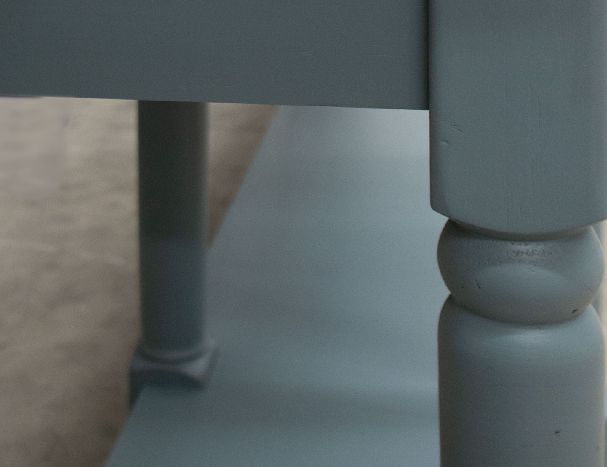 Tiffany - Sofa Table