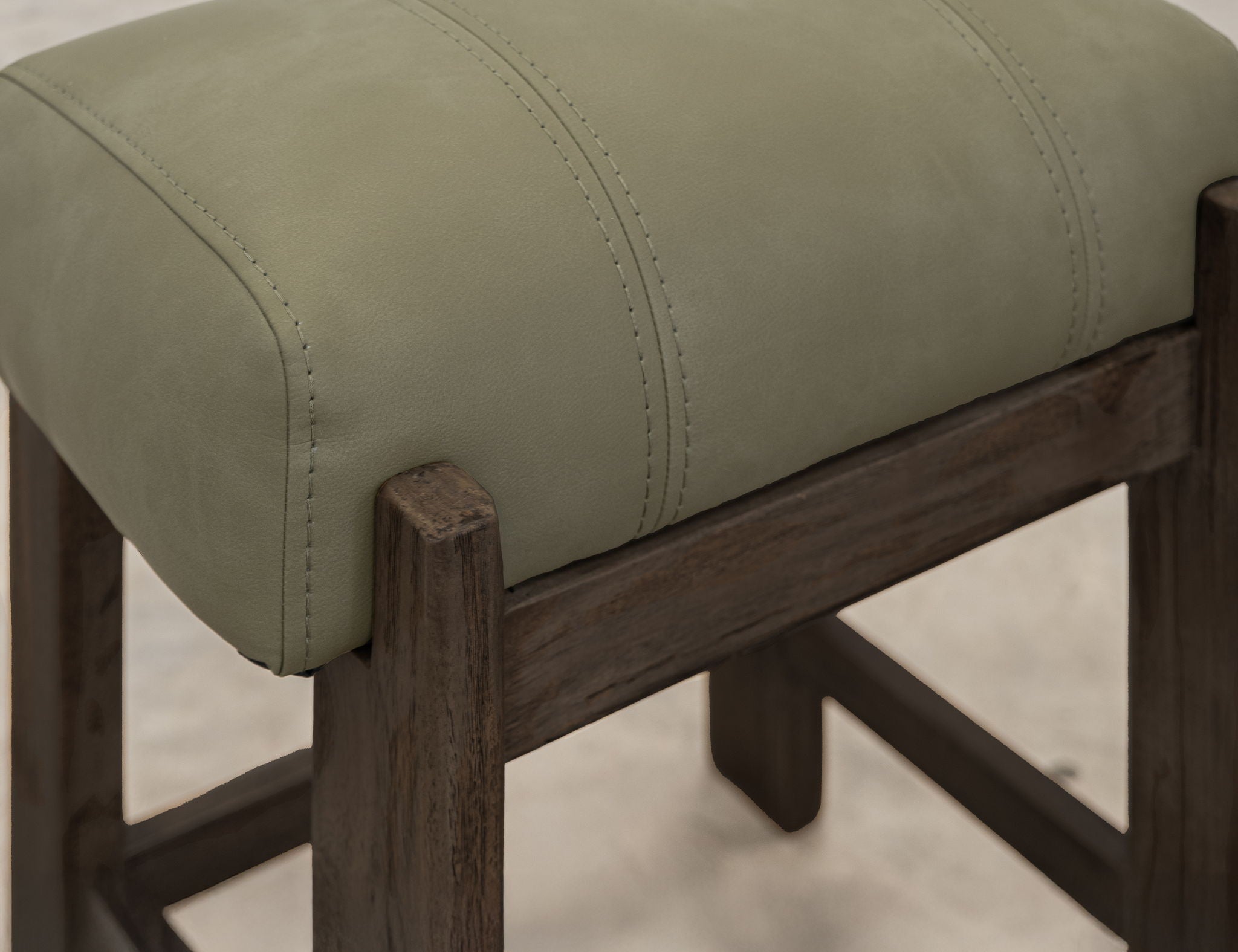 Balam - Backless Stool