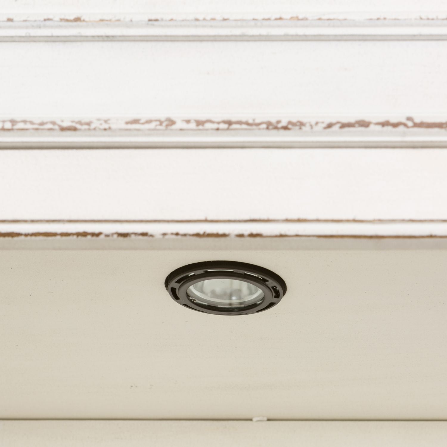 Magnolia Manor / Entertainment Center with Piers