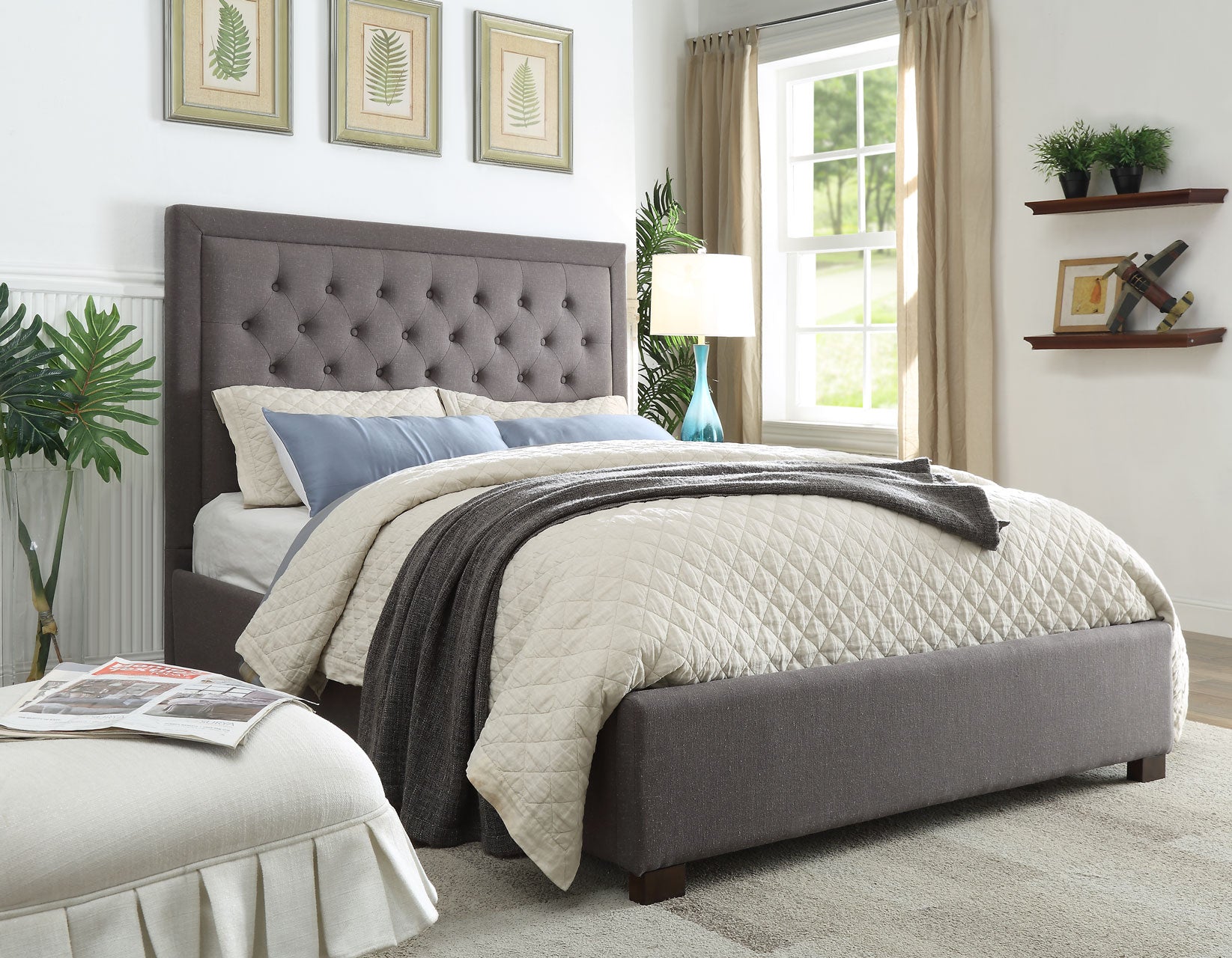 Isadora Queen Bed, Gray by  Steve Silver