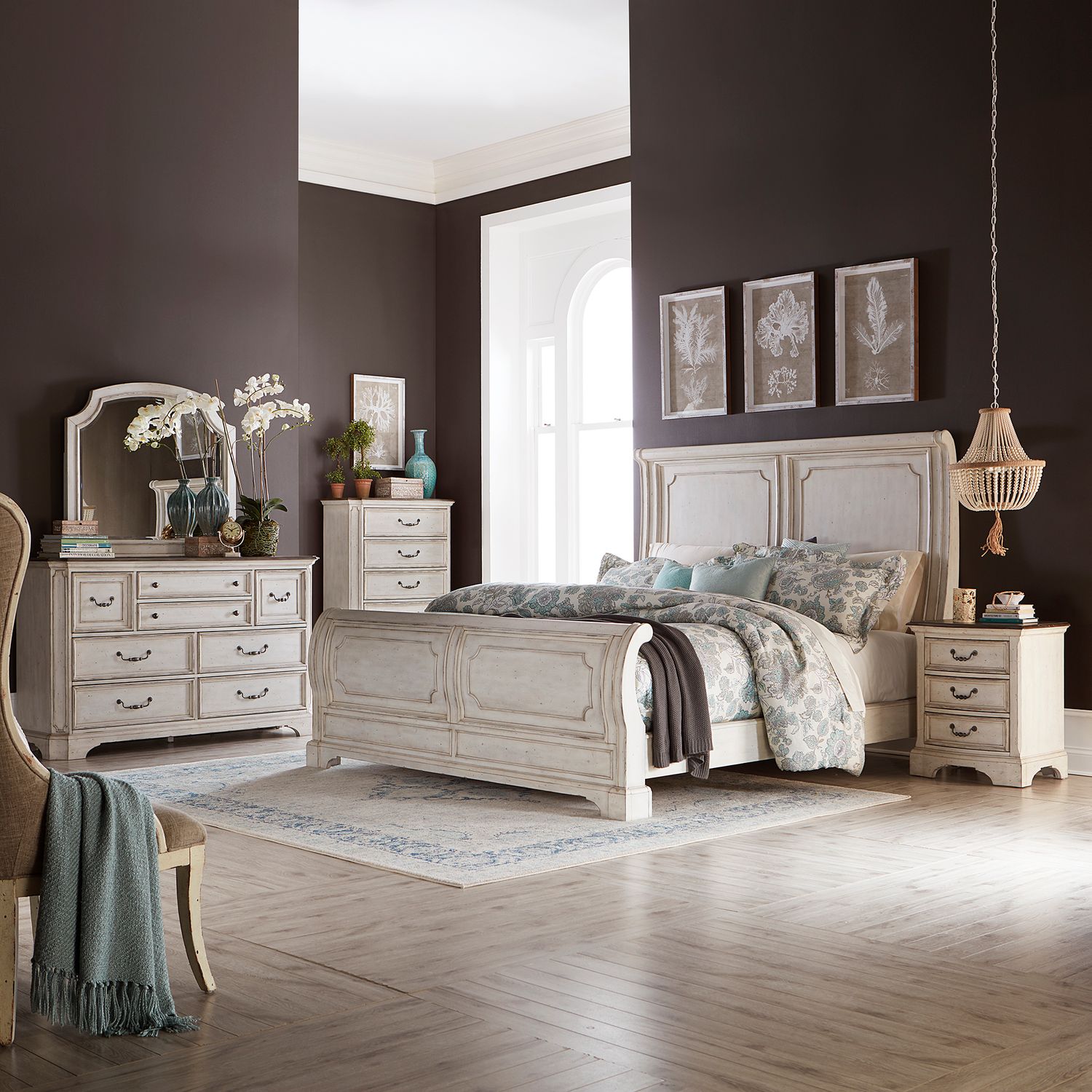 Abbey Road 455-BR Sleigh Bedroom Collection from Liberty Furniture